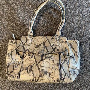 Nine & Co Purse like new
